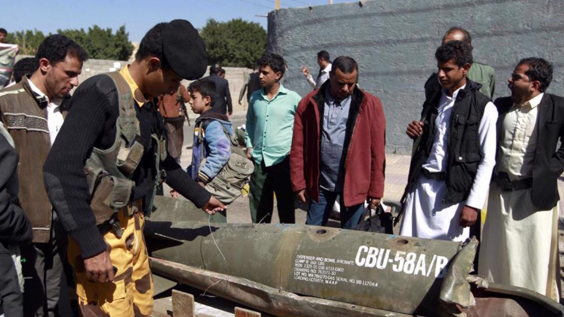 Denuncian que Coalición saudita lanzó más de 3 millones de bombas de racimo sobre Yemen desde 2015